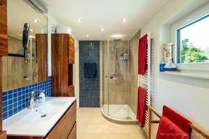 Effizienz trifft Design! EFH mit Pool in Toplage von Schlebusch! – 51357 Schlebusch, Leverkusen – Vorschaubild 12