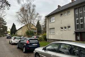 ***BEZUGSFREI*** Wohnung trifft Hausgefühl: 2-Zi mit Balkon & eigenem rd. 100 m² Garten + Stellplatz – Im Brücherfeld 8, 51149 Gremberghoven, Köln – Vorschaubild 22