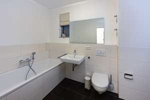 Mit Spreeblick - Bezugsfreie 3 Zimmer Neubau-Wohnung mit Balkon -  inkl. Tiefgarage! – Die vollständige Adresse der Immobilie erhältst du vom Anbieter., 10589 Charlottenburg, Berlin – Vorschaubild 26