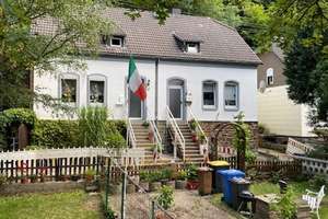 Neu renovierte Doppelhaushälfte mit Garten zu vermieten** – Kölner Straße 81, 57518 Betzdorf – Vorschaubild 4