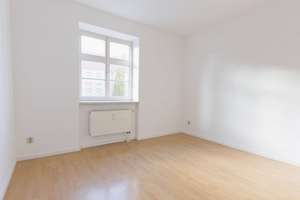 Familiennest mit Wanne, Dusche und kleinem Balkon – Westring 25, 39108 Stadtfeld Ost, Magdeburg – Vorschaubild 7