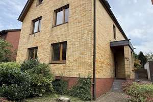 Freistehendes Zwei- bis Dreifamilienhaus mit großem Garten in Aachen-Brand – Die vollständige Adresse der Immobilie erhältst du vom Anbieter., 52078 Brand, Aachen – Vorschaubild 3
