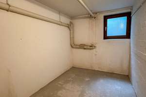 Modernisierte 3-Zimmer Dachgeschoss Wohnung - 2 Balkone + 2 Badezimmer – Waldschmidtstraße 5, 81545 Harlaching, München – Vorschaubild 33