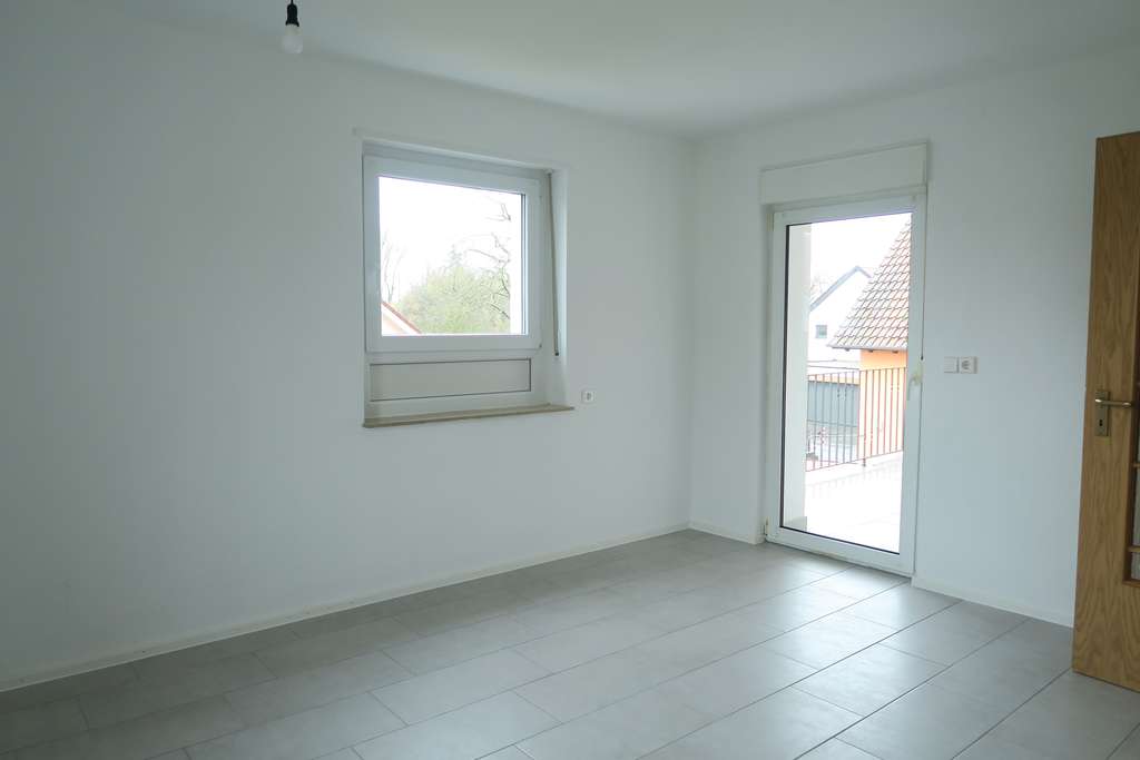 Immobilie in Steinfeld - Großzügige 4 Zi.-Wohnung in ruhiger Lage - Bild 4