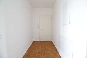 Helle Wohnung mit Loggia, Aufzug und Stellplatz in Charlottenburg – Die vollständige Adresse der Immobilie erhältst du vom Anbieter., 10589 Charlottenburg, Berlin – Vorschaubild 5