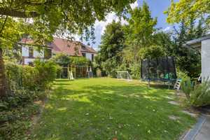 Exklusives Zweifamilienhaus mit großem Garten in Bestlage der Villenkolonie – Berlin – Vorschaubild 2