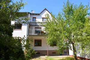 Ein- bis Zweifamilienhaus mit viel Platz in Darmstadt-Waldkolonie/Weststadt