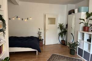 Gemütliche 1-Zimmer-Wohnung mit Blick ins Grüne – Die vollständige Adresse der Immobilie erhältst du vom Anbieter., 45143 Altendorf, Essen – Vorschaubild 2