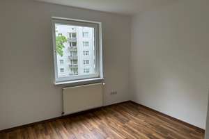 Schöne 3-Zimmerwohnung  in Salzgitter-Lebenstedt – Sudermannstraße 11, 38226 Lebenstedt, Salzgitter – Vorschaubild 4