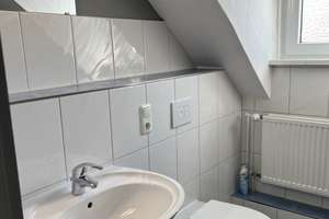 Wohnen mit Charakter: 3-Zimmer-Dachgeschosswohnung in Braunschweig – Kastanienallee 46a, 38104 Östliches Ringgebiet, Braunschweig – Vorschaubild 11