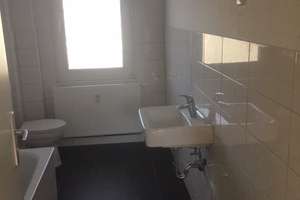 **Im Herzen von Hamborn liegt die 2-Zimmer-Wohnung mit Balkon** – Beecker Str. 278, 47166 Alt-Hamborn, Duisburg – Vorschaubild 4