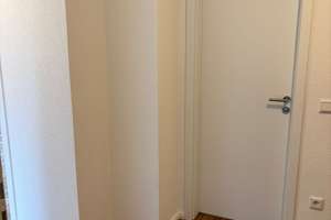 Kernsanierte Dachgeschosswohnung  in Alt-Heerdt - ruhig und 400m zum Rhein – Alt-Heerdt 26, 40549 Heerdt, Düsseldorf – Vorschaubild 5
