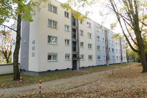 Einzugsbereit neu renovierte Familienwohnung mit großem Balkon! – Teimannstr. 48, 44894 Werne, Bochum – Vorschaubild 1