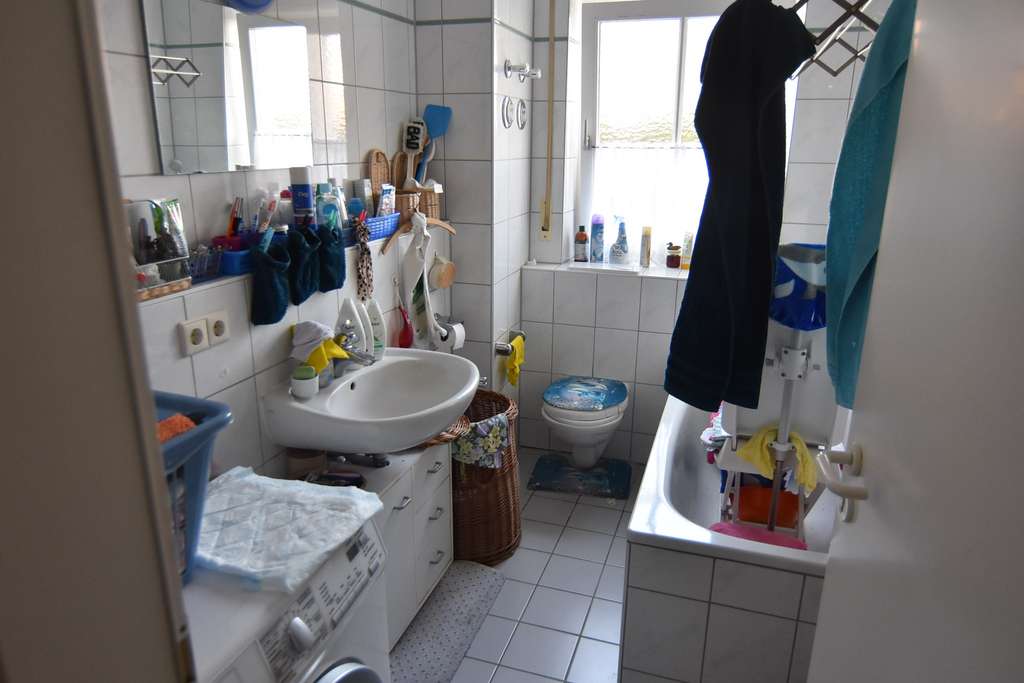 Immobilie in Offingen - 2 Zimmer Wohnung mit Terrasse u beheiztes Soutearrainzimmer Stellplatzt  in Offingen - Bild 3