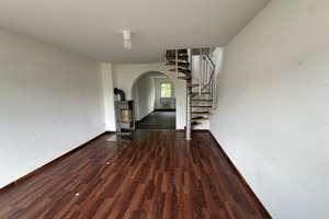 Exklusives 3,5-Zi.-Maisonette-Loft mit Dachstudio, Kamin & Whirlpool Wellnessbad