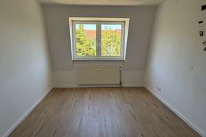 2-Zi-Whg, neues Bad, Balkon, EBK, Garage, STP, Keller – Burggrafenweg 4, 69181 Leimen – Vorschaubild 6