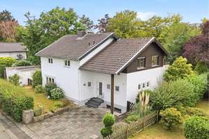 Einfamilienhaus in Bonn-Plittersdorf – exklusiver Wohnraum in bevorzugter Rheinlage