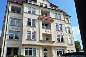  Architektur trifft Atmosphäre - Große 4-RW - mit Loggia und 2 neue Bäder – Kühleweinstr.  1, 39106 Magdeburg – Vorschaubild 1