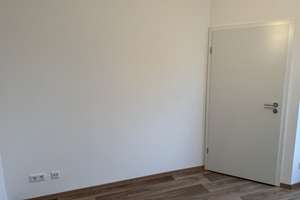 Modernisierte DG-Wohnung, 2-Zimmer-Küche, Bad in Mannheim-Luzenberg – Sandhoferstraße 28, 68305 Waldhof, Mannheim – Vorschaubild 5