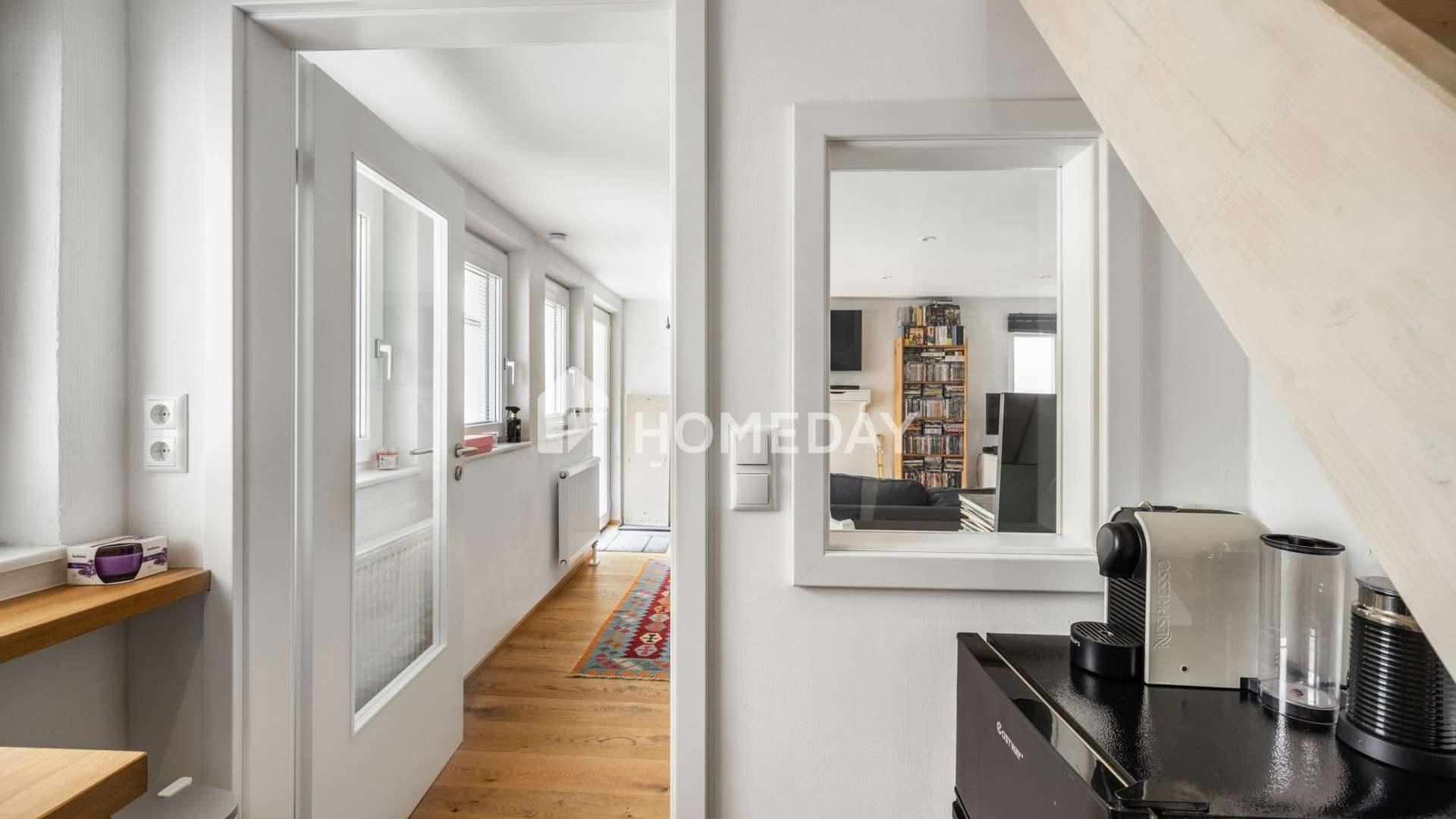 Immobilie in Au in der Hallertau - Stilvoll saniertes Bauernhaus mit zwei Wohneinheiten, Kamin & Photovoltaikanlage - Bild 5