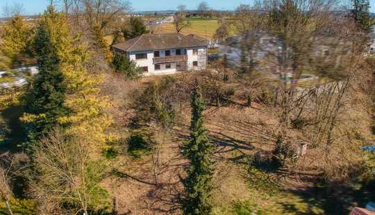 Bild von Außergewöhnliche (Wohn-) Lage mit Ausblick, guter Infrastruktur und viel Potential
