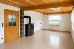 Großzügige 3-Zimmer-Gartenwohnung mit zwei Wintergärten und Garage – Ammerseestraße 5, 86932 Pürgen – Vorschaubild 7