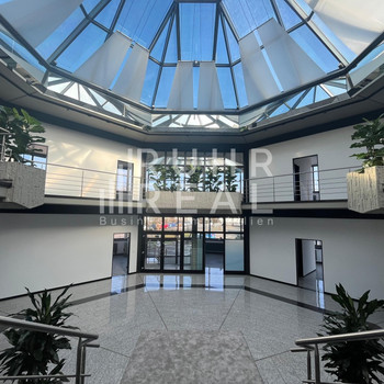 Exklusiv über RUHR REAL | Ihre neue Solitärimmobilie in Köln | Schulungsräume