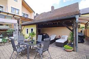 Zentral | Modern | Geräumig 

Charmantes Zweifamilienhaus mit Traumgarten – Regensburg (Kreis) – Vorschaubild 37