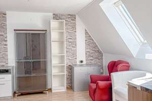Gemütliche DG-Wohnung mit Flair in Augsburg-Kriegshaber