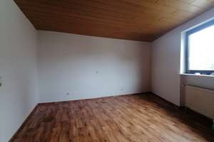 Großes Einfamilienhaus mit Einliegerwohnung, Hof und Carport – Die vollständige Adresse der Immobilie erhältst du vom Anbieter., 55444 Schweppenhausen – Vorschaubild 13