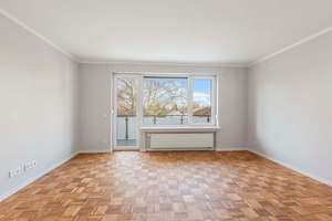 Bezugsfreie 2-Zimmer Wohnung mit Balkon und Einbauküche in Mülheim an der Ruhr