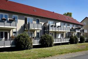 Charmante Wohnung mit Balkon // 1.OG rechts – Herrenwiese 32, 38440 Hageberg, Wolfsburg – Vorschaubild 2