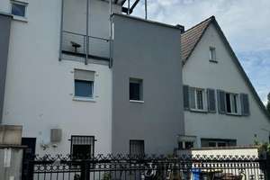 Moderne Doppelhaushälfte mit gehobener Innenausstattung in Mörfelden-Walldorf – Die vollständige Adresse der Immobilie erhältst du vom Anbieter., 64546 Mörfelden-Walldorf – Vorschaubild 1