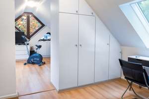 Erstklassiges Wohnen in Wellingsbüttel – stilvolles Reihenhaus mit Waldblick – Wellingsbütteler Landstraße 175, 22337 Ohlsdorf, Hamburg – Vorschaubild 15