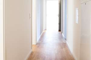 Lichtdurchflutete 4-Zimmer-Whg in spitzen Lage – Julius-Vosseler-Straße 90, 22527 Lokstedt, Hamburg – Vorschaubild 11