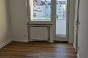 Sanierte Whg. in ruhigem gepflegten Haus mit EBK + Balkon 5 Min. zum HbH – Ellerstraße 55, 40227 Düsseldorf – Vorschaubild 6