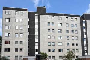 Einzug mit Aufzug in Dietrichsdorf – Die vollständige Adresse der Immobilie erhältst du vom Anbieter., 24149 Neumühlen-Dietrichsdorf, Kiel – Vorschaubild 2