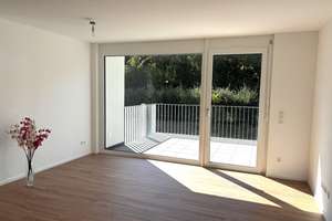 Moderne 2-Zimmer-Neubau-Wohnung mit Küche, Balkon und 2 Stellplätzen in Nürtingen-Oberensingen – 72622 Nürtingen – Vorschaubild 5