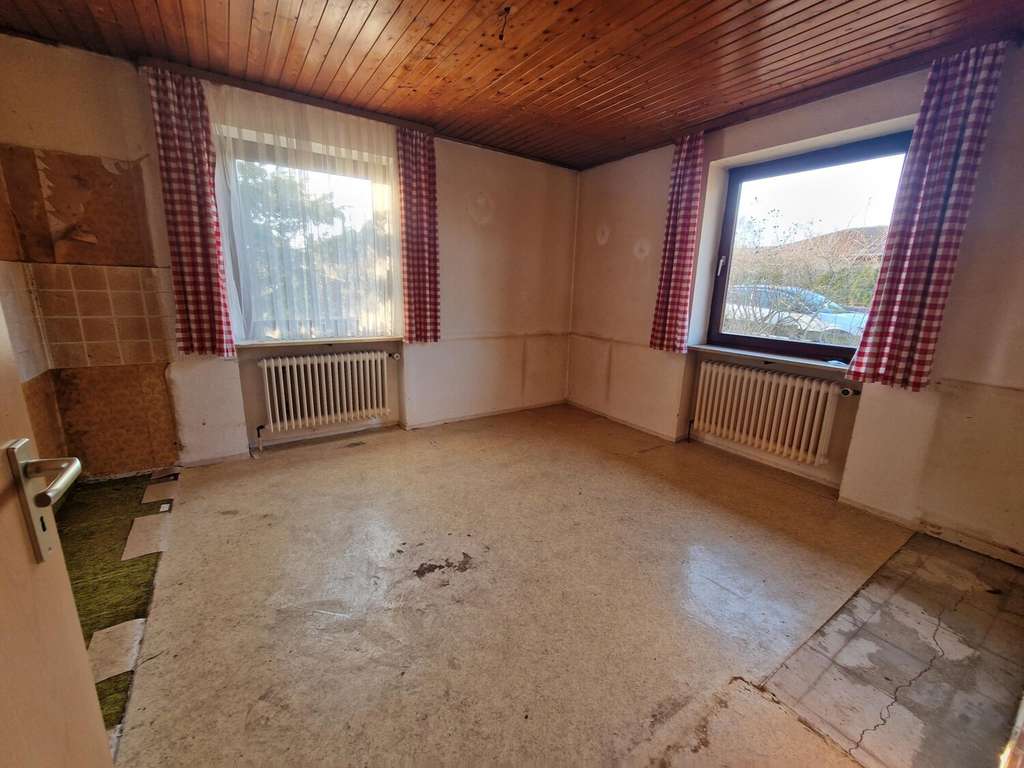 Immobilie in Feilitzsch - Einfamilienhaus im Bungalowstil mit viel Potenzial - Bild 3