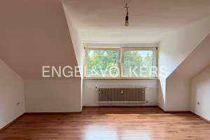 2-Zimmer Dachgeschosswohnung mit Garage in Ludwigshafen-Oppau