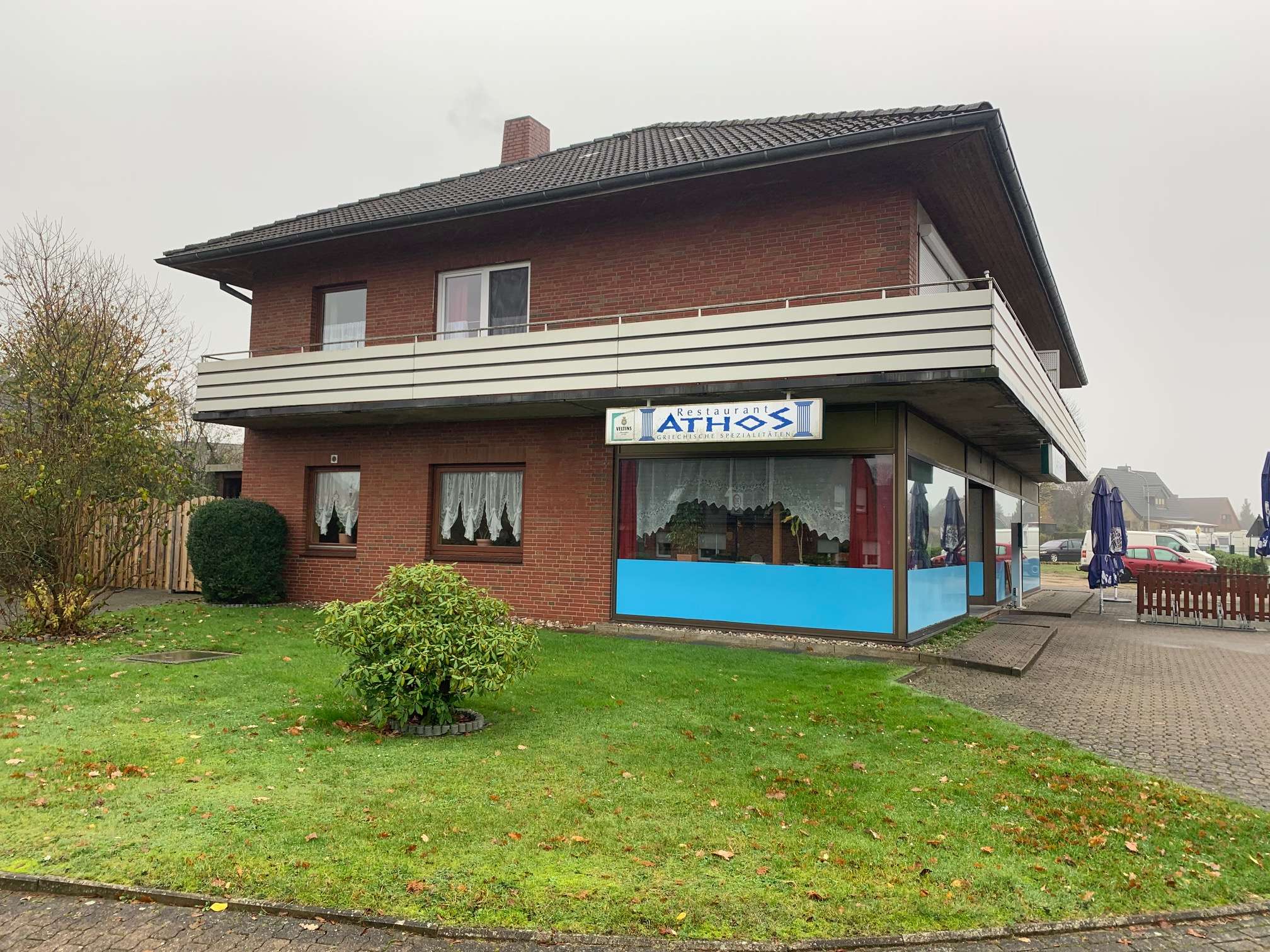 Gepflegtes Walmdachhaus mit 2 Wohneinheiten und Gewerbeeinheit in 25560 Schenefeld., Steinburg Kreis – Bild 2