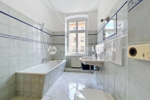 3-Zimmer-Wohnung mit 96 m² im Herzen Berlins – Balkon, zwei Bäder, Aufzug – Almstadtstr. 19, 10119 Mitte (Ortsteil), Berlin – Vorschaubild 10