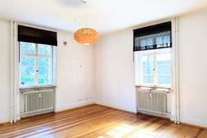 Ruhige 3-Zimmer-Hochparterrewohnung mit eigenem Eingang und Gartennutzung in Karlsruher Altbauvilla – Grenadierstraße 2, 76133 Karlsruhe – Vorschaubild 2