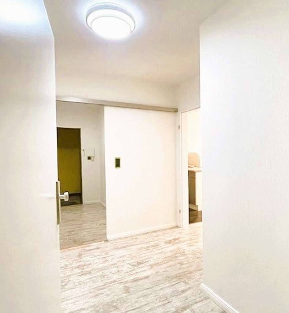 Immobilie in Schwentinental - Sonnige 1-Zimmer-Wohnung mit Südbalkon - frisch renoviert & sofort bezugsfrei! - Bild 3