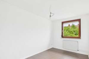 Großzügige 5-Zimmer-Wohnung auf zwei Ebenen in ruhiger Sackgasse Nürnberg-Reichelsdorf – Die vollständige Adresse der Immobilie erhältst du vom Anbieter., 90453 Reichelsdorf, Nürnberg – Vorschaubild 5