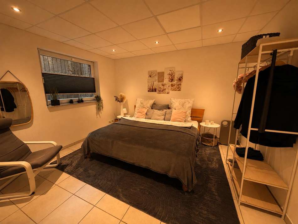 Schlafzimmer UG