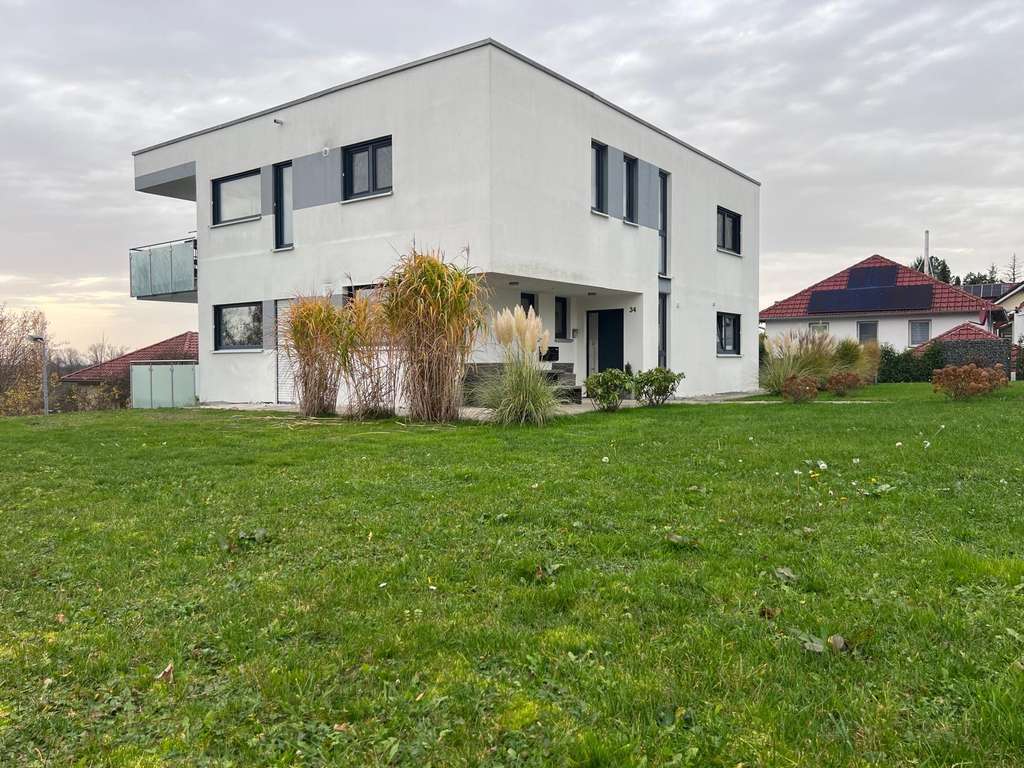 Immobilie in Alfdorf - Modernes Zweifamilienhaus mit traumhaftem Ausblick – großzügig, ruhig und naturnah wohnen - Bild 2