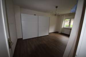 Marko Winter Immobilien - Mosbach: Zentral gelegene 5-Zimmer-Wohnung  mit Balkon – Die vollständige Adresse der Immobilie erhältst du vom Anbieter., 74821 Mosbach – Vorschaubild 6
