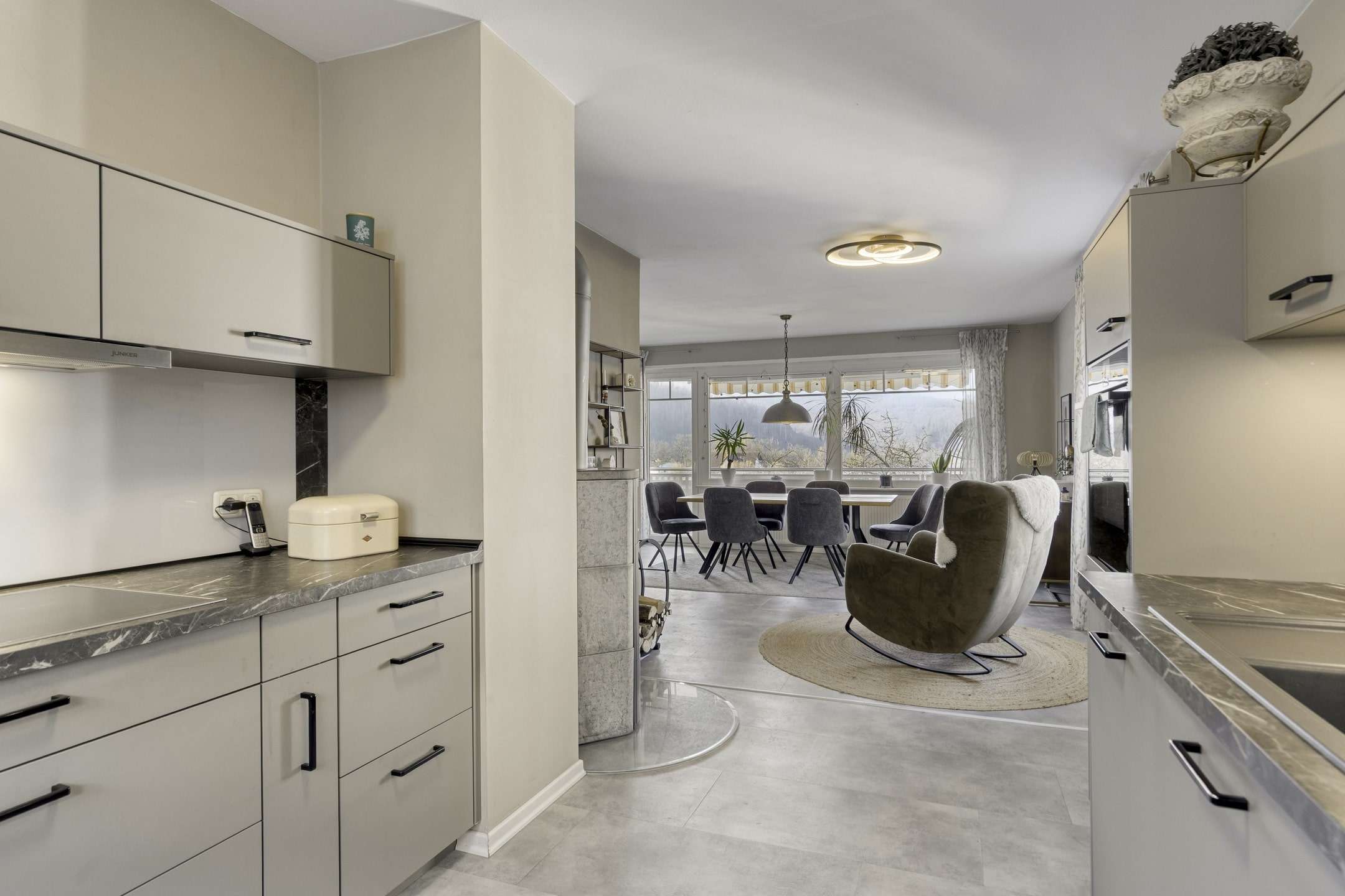 Immobilie in Brachbach - Einzugsbereit! Einfamilienhaus mit Einliegerwohnung in Brachbach * RENOVIERT und teilw. modernisiert - Bild 7