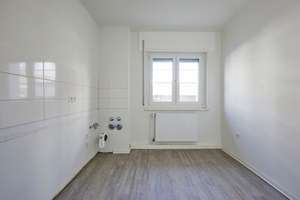 modernisierte 2-Zimmer Wohnung mit Balkon – Tunnelstr. 45, 75172 Weststadt, Pforzheim – Vorschaubild 3